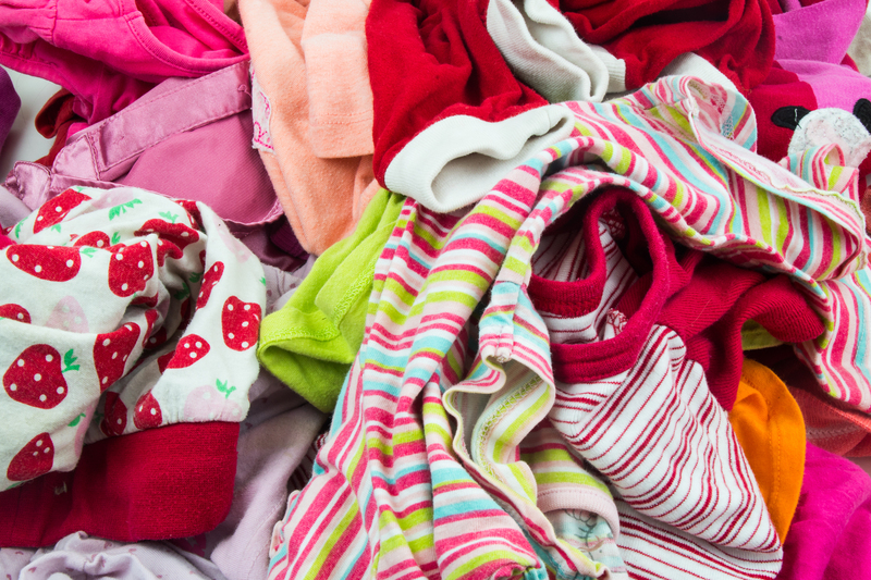 Essential Decluttering Checklist for Moving
